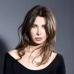 اشهدى يا دني